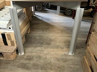 Tafels met ijzeren onderstel (2x) - afbeelding 3 van  3