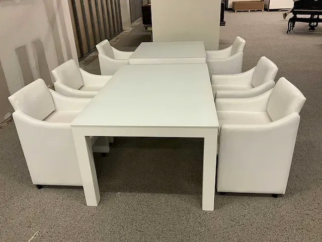 Tafelset 2 tafels en 6 rollende zetels - afbeelding 2 van  2
