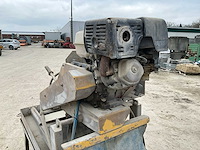 Tafelslijpmachine op voet - afbeelding 4 van  14