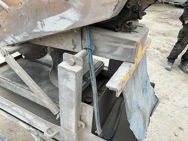 Tafelslijpmachine op voet - afbeelding 6 van  14