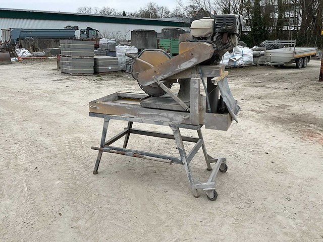 Tafelslijpmachine op voet - afbeelding 1 van  14