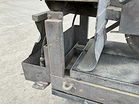 Tafelslijpmachine op voet - afbeelding 13 van  14