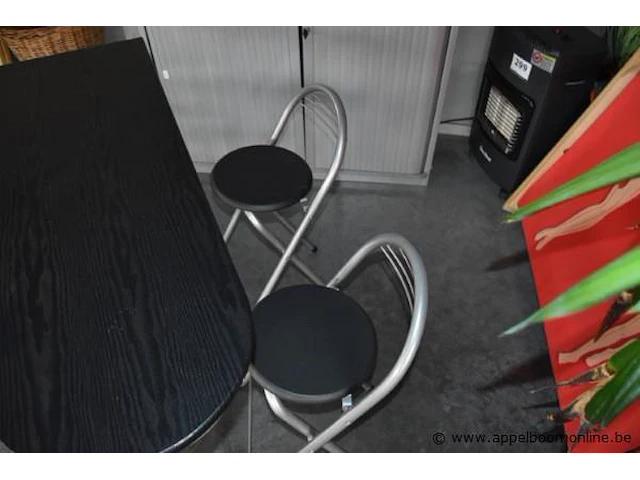 Tafeltje met 2 stoelen - afbeelding 2 van  2
