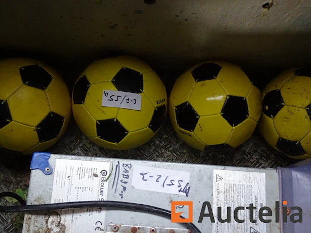Tafelvoetbal + zeildoek, 4 ballen, inflator - afbeelding 8 van  18