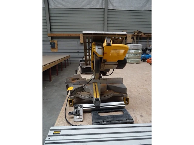Tafelzaag dewalt - afbeelding 3 van  5