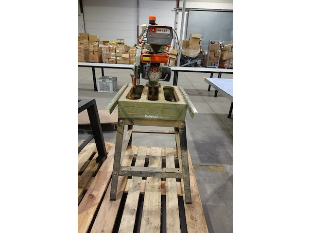 Tafelzaagmachine dewalt - afbeelding 2 van  7