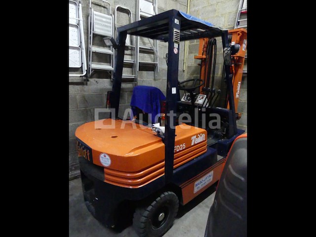 Tailift fd 25 vorkheftruck - afbeelding 9 van  15