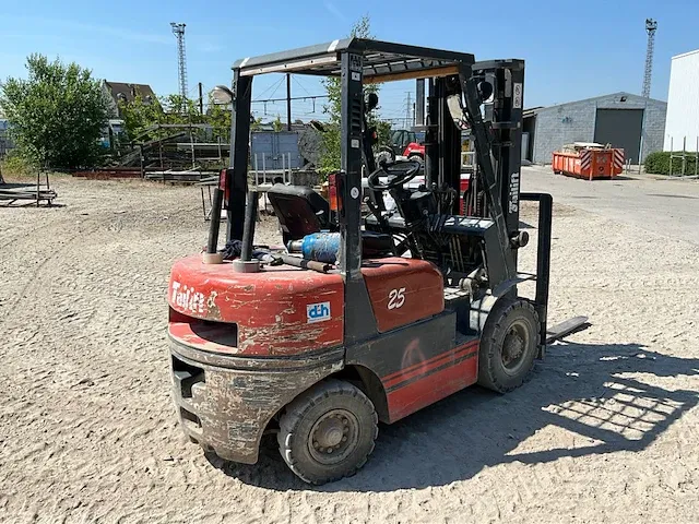 Tailift vorkheftruck - afbeelding 6 van  12