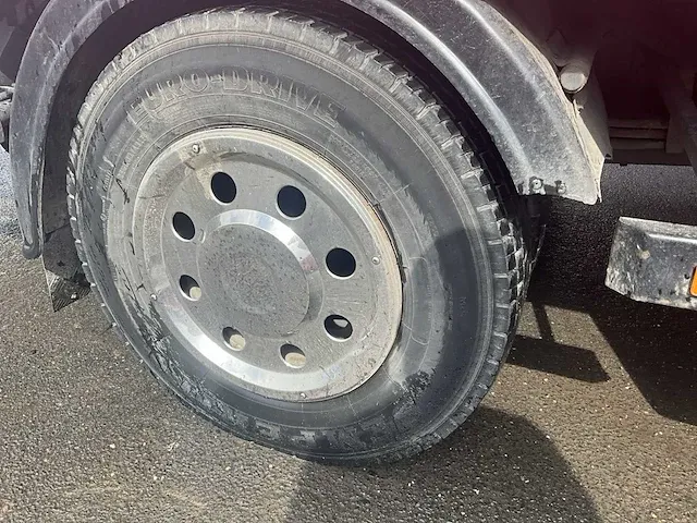 Takelwagen mercedes ecoliner met schuifplateau en laadkraan - 1997 - afbeelding 25 van  35