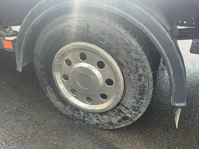 Takelwagen mercedes ecoliner met schuifplateau en laadkraan - 1997 - afbeelding 27 van  35