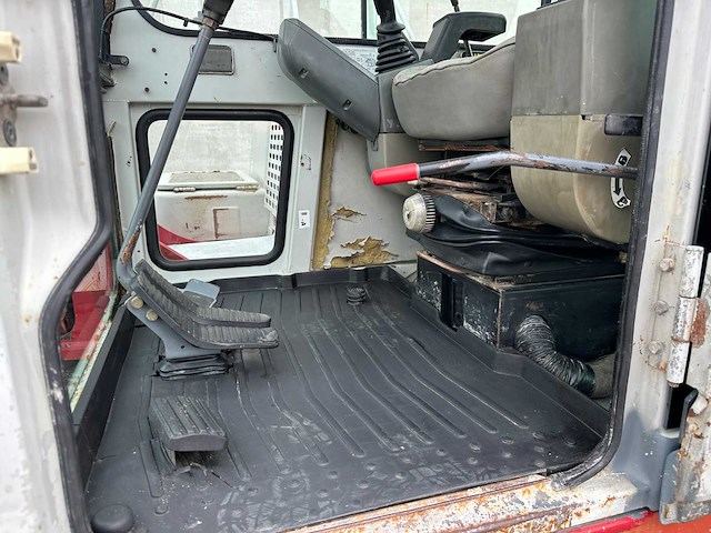 Takeuchi - 2007 - tb175 - midigraafmachine - afbeelding 28 van  41