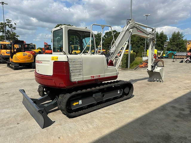 Takeuchi - 2012 - tb175c - midigraafmachine - afbeelding 34 van  43