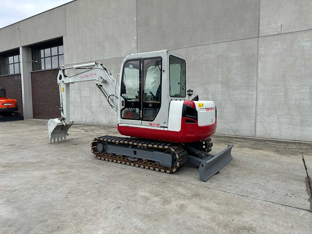 Takeuchi - tb160c - midigraafmachine - afbeelding 35 van  38