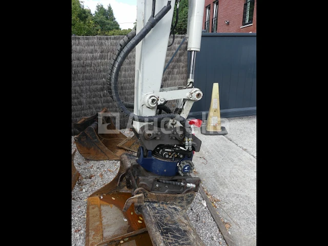 Takeuchi minigraafmachine tb257fr - afbeelding 28 van  37