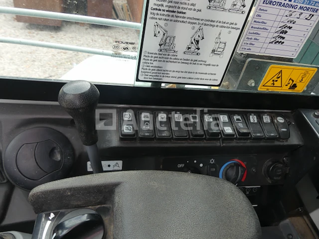 Takeuchi minigraafmachine tb257fr - afbeelding 34 van  37