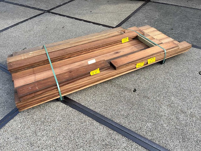 Tali - tali terrasplanken 2,45m / 2,15m / 1,80m / 1m (40x) - afbeelding 1 van  7