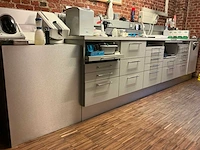 Tandarts apparatuur kast met schuiven - afbeelding 1 van  3