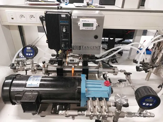 Tangent - ro filtratie - labo piloot filtratie opstelling ro mini tangent - afbeelding 1 van  2