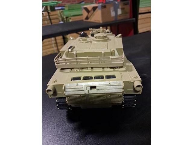 Tank telegeleid - afbeelding 5 van  5