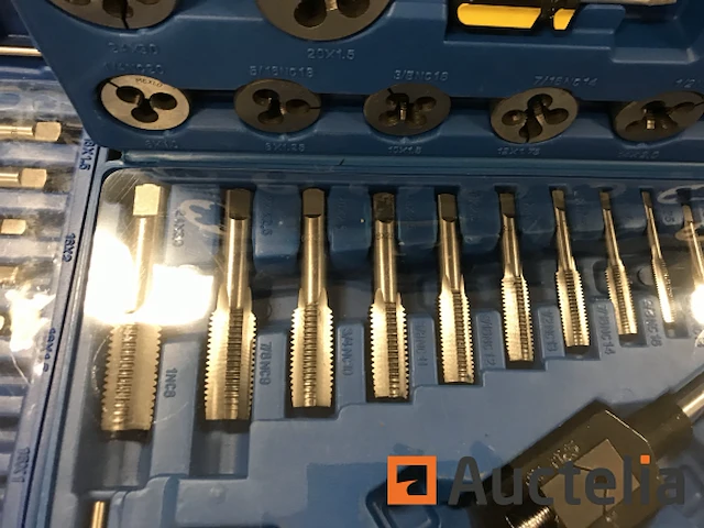 Tap en snij set 45-delig metrisch tungsten staal - afbeelding 6 van  8
