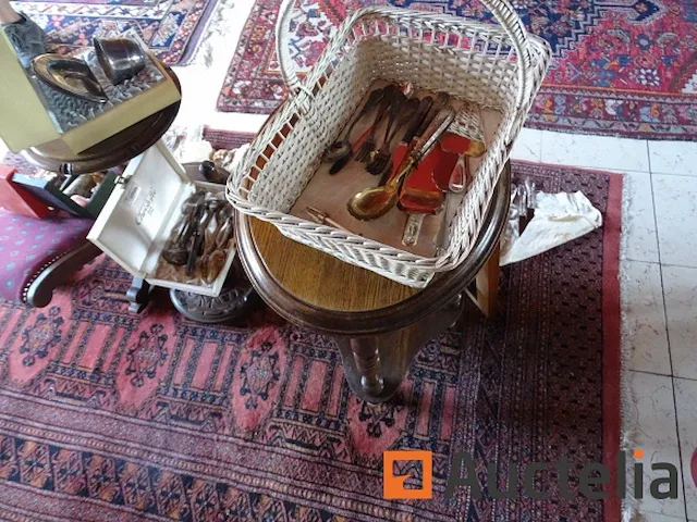 Tapijt, kleine meubilair, bestek - afbeelding 15 van  23