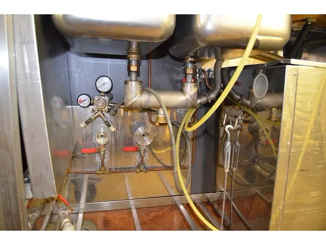 Taptoog met dubbele spoelbak en 2 tapkranen cornelius av-40h1/2 (1136) - afbeelding 11 van  11