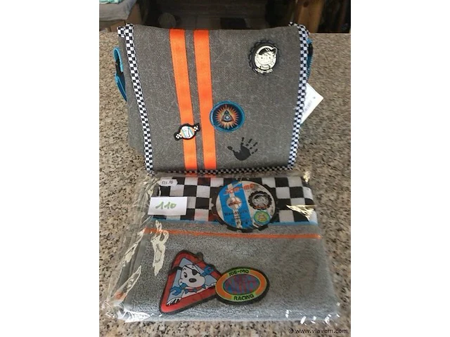 Tas met handdoek - afbeelding 1 van  3