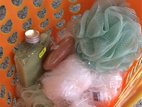 Tas met inhoud - afbeelding 2 van  2