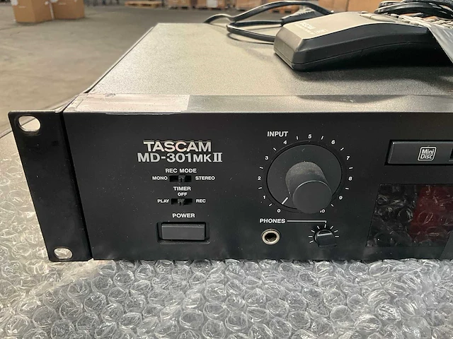 Tascam md-301 mkii (minidisc player) - afbeelding 2 van  7