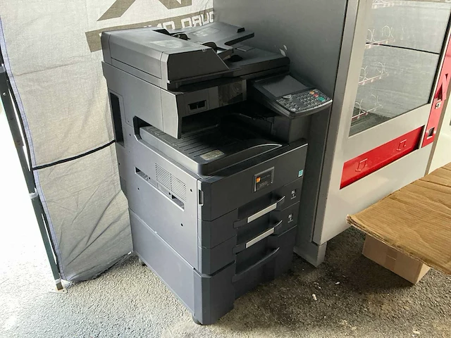 Tatriumph-adler 3060i laserprinter - afbeelding 1 van  7