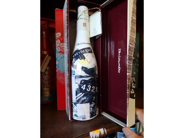 Tattinger collectie volledig 13 flessen +dozen+certificaten - afbeelding 2 van  14