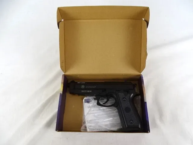 Taurus pt92 - afbeelding 1 van  3