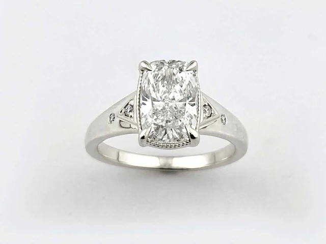 Taylor swift-geïnspireerde 2.04ct in het laboratorium gekweekte diamanten verlovingsring - afbeelding 1 van  9