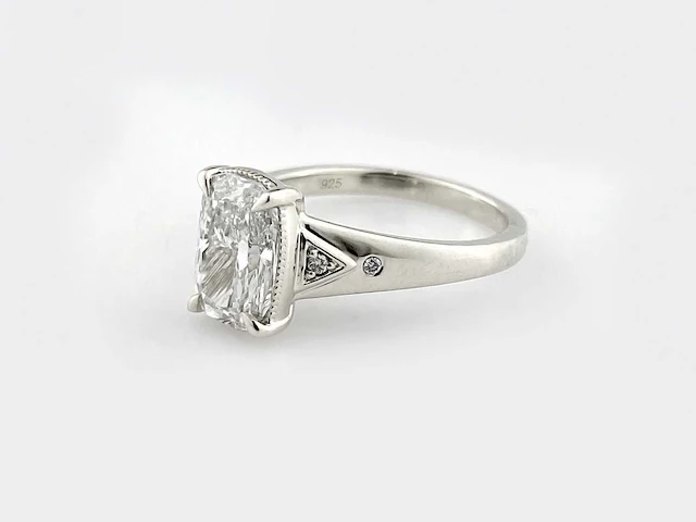 Taylor swift-geïnspireerde 2.04ct in het laboratorium gekweekte diamanten verlovingsring - afbeelding 3 van  9