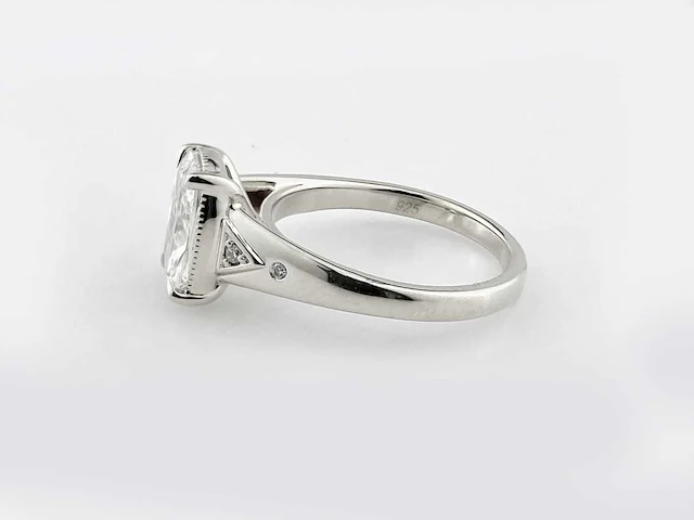Taylor swift-geïnspireerde 2.04ct in het laboratorium gekweekte diamanten verlovingsring - afbeelding 4 van  9