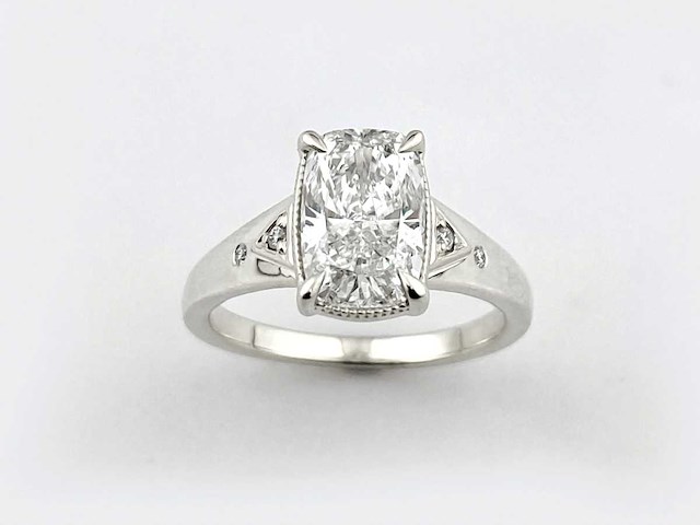 Taylor swift-geïnspireerde 2.10ct in het laboratorium gekweekte diamanten verlovingsring - afbeelding 1 van  9