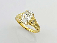 Taylor swift-geïnspireerde 2.14ct in het laboratorium gekweekte diamanten verlovingsring - afbeelding 4 van  11