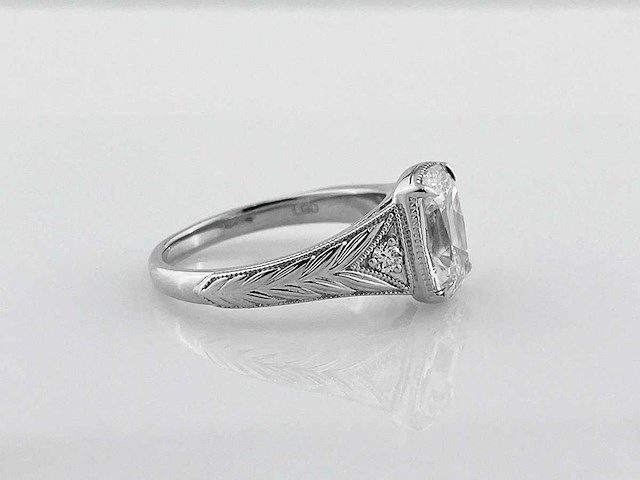 Taylor swift-geïnspireerde 2.14ct in het laboratorium gekweekte diamanten verlovingsring - afbeelding 8 van  11