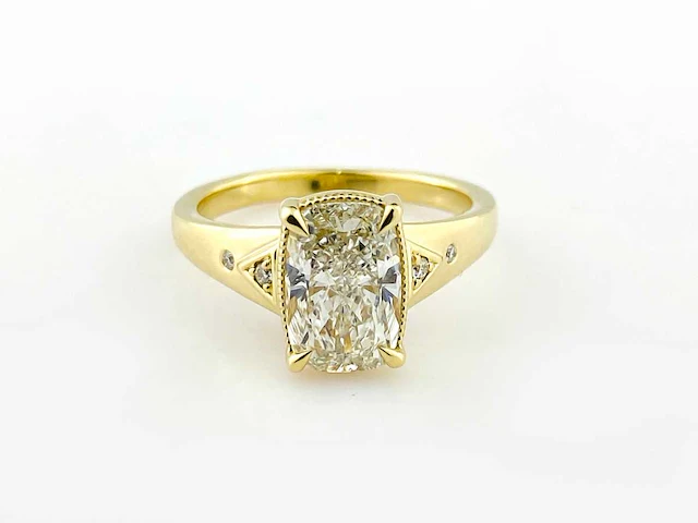 Taylor swift-inspired 2.04ct lab-grown diamond engagement ring - afbeelding 3 van  9