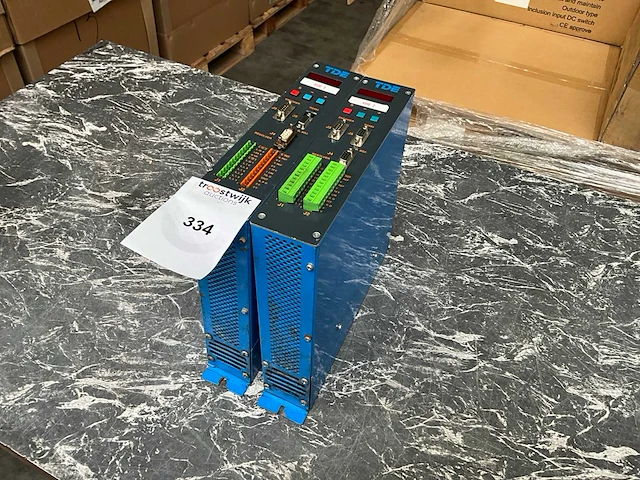 Tde diverse servo drive (2x) - afbeelding 1 van  7