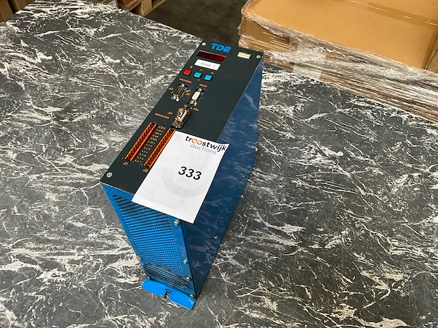 Tde dsc15n100 servo drive - afbeelding 1 van  6