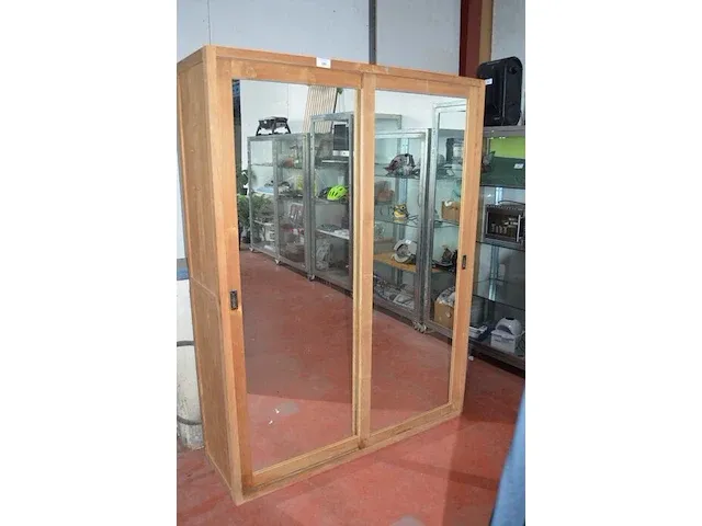 Teak kast met 2 spiegelschuifdeuren afm. 210x158x50cm - afbeelding 1 van  6
