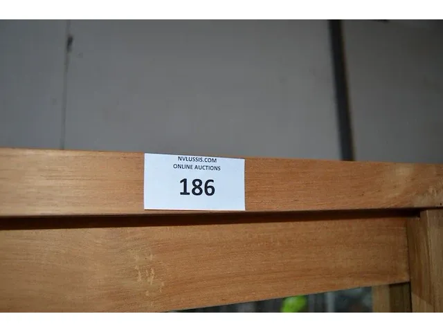 Teak kast met 2 spiegelschuifdeuren afm. 210x158x50cm - afbeelding 2 van  6