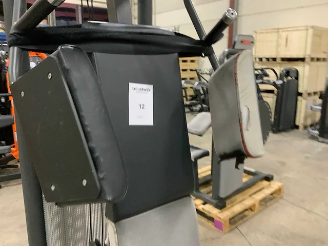 Teca commercial pec deck krachtstation - afbeelding 2 van  5
