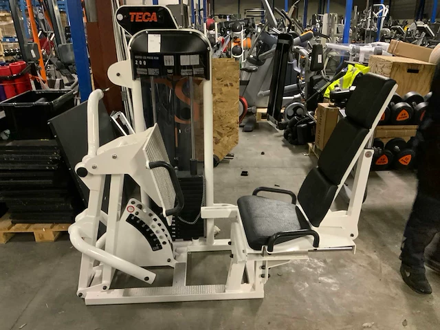 Teca seated legpress rom krachtstation - afbeelding 1 van  5