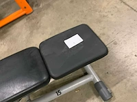 Technogym - abdominal crunch bench - power station - afbeelding 2 van  4