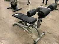 Technogym - abdominal crunch bench - power station - afbeelding 3 van  4
