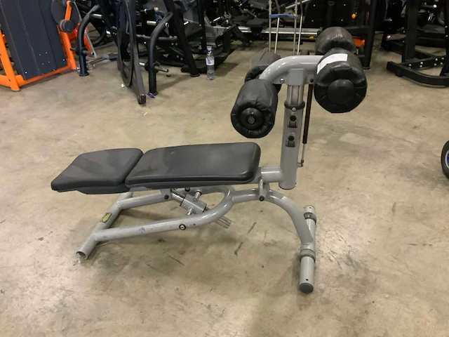 Technogym - abdominal crunch bench - power station - afbeelding 1 van  4
