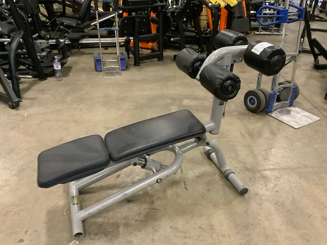 Technogym - abdominal crunch bench - power station - afbeelding 2 van  4