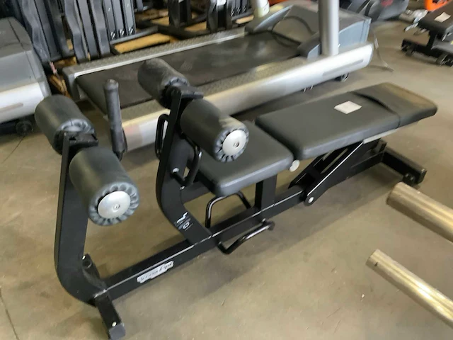 Technogym - abdominal crunch bench - power station - afbeelding 1 van  4
